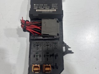 блок предохранителей Opel Vectra C 2002-2005, 24443147