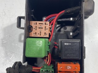 блок реле и предохранителей Opel Astra G 1998-2009, 03447012