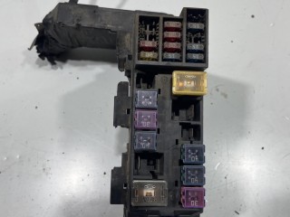блок предохранителей Nissan X-Trail T30 2000-2004, 71543266YA1