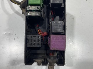 блок реле и предохранителей, ориг. номер 90506007, Opel Vectra B 1995-2000