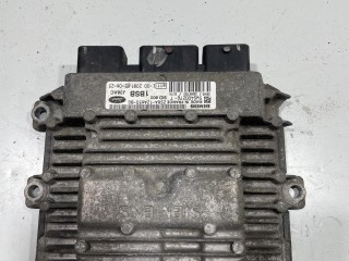 блок управления двигателем Ford Fiesta 5 поколение 2001-2007, E11I002081