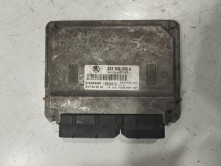 блок управления двигателем Skoda Fabia 1 поколение 1999-2004, 03E906033A