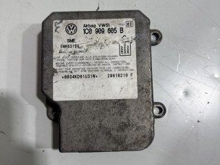 блок управления подушками безопасности Volkswagen Passat B5 1996-2001, 1C0909605B