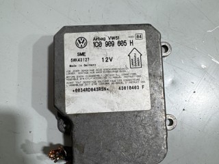 блок управления подушками безопасности Volkswagen Passat B5 1996-2001, 1C0909605H