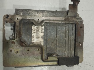 блок управления двигателем Volkswagen Golf 3 поколение 1991-2000, 028906021BF
