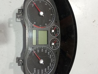 панель приборов (щиток) Ford Focus 1 поколение [рестайлинг] 2001-2005, левый руль, 3M5F10841C