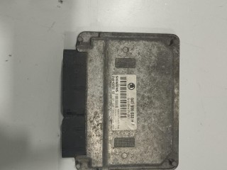 блок управления двигателем Skoda Fabia 1 поколение 1999-2004, 047906033H