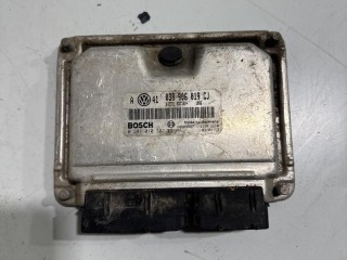 блок управления двигателем Volkswagen Golf 4 поколение 1997-2006, 038906019