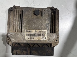 блок управления двигателем Opel Vectra C 2002-2005, 0281011449