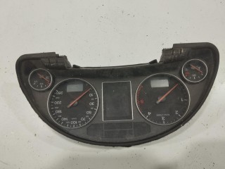 панель приборов (щиток) Audi A4 B6 2000-2006, левый руль, 0263626135