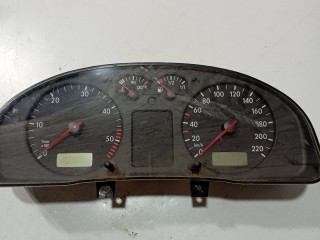 панель приборов (щиток) Volkswagen Passat B5 1996-2001, левый руль, 3B0919861J