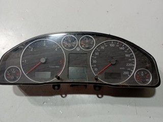 панель приборов (щиток) Audi A6 C5 1997-2001, левый руль, 4B0920900M