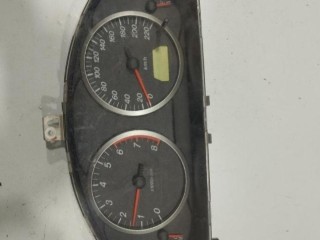 панель приборов (щиток) Volkswagen Passat B3 1988-1997, левый руль, 357919033