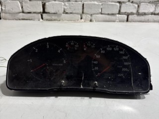 панель приборов (щиток) Audi A4 B5 1994-1999