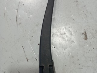 щеткодержатель задний Renault Clio 3 поколение 2005-2009, левый руль, 8200213059