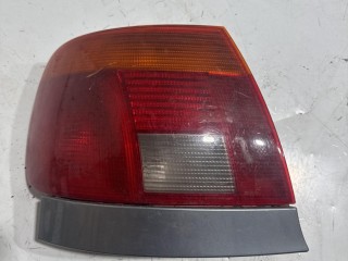 фонарь задний левый Audi A4 B5 1994-1999, 8D0945095A