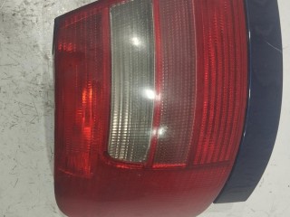 фонарь задний левый Audi A4 B5 1994-1999, 8D0945095A