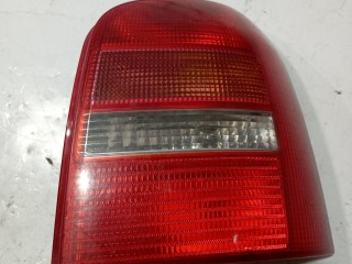 фонарь задний правый Audi A4 B5 1994-1999, 8D9945096C