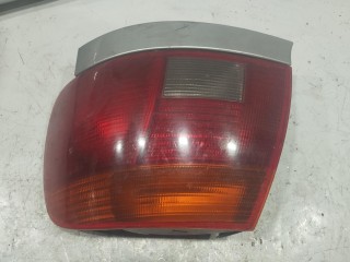 фонарь задний правый Audi A4 B5 1994-1999, 8D0945096