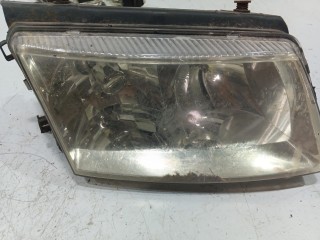 фара правая Volkswagen Passat B5 1996-2001, 3B0941018
