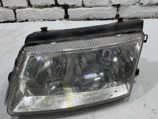 фара левая Volkswagen Passat B5 1996-2001, 3B0941018