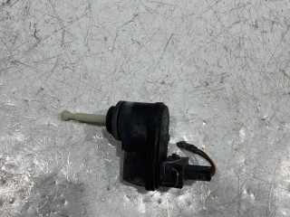 корректор фар Volkswagen Polo 3 поколение 1994-1999, 8D0941295A