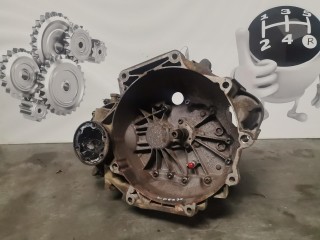 КПП механическая (МКПП) 5-ступенчатая Volkswagen Caddy 3 2004-2010