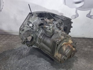 КПП механическая (МКПП) 5-ступенчатая, Volkswagen Transporter T4 1990-2003
