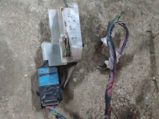 замок двери передней левой, Mazda 323P BA 1994-1998
