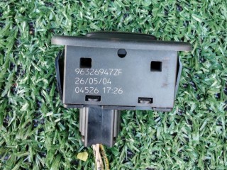 кнопка стеклоподъемника двери, ориг. номер 96326947ZF, Citroen C5 1 поколение 2000-2004