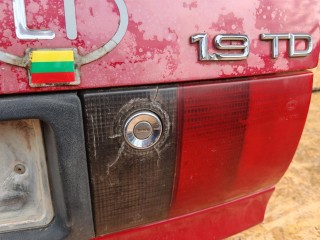 кнопка открытия багажника, Audi 80 B4 1991-1996