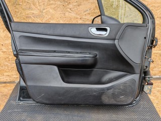 обшивка двери передней левой, Peugeot 307 1 поколение 2001-2005