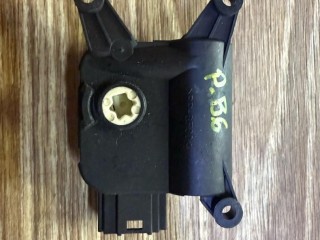 моторчик заслонки печки, ориг. номер 0132801362, Volkswagen Passat B6 2005-2010