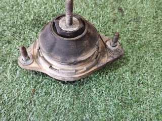 подушка крепления двигателя, ориг. номер 8A0199379E, Audi 80 B3 1986-1992