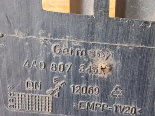 решетка в бампер левая Audi A6 C4 1994-1997, 4A0807345A