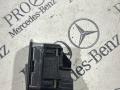 A2049055502 кнопка стеклоподъемника двери задней левой Mercedes-Benz E W212 2010г. - фото №2