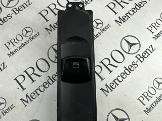 кнопка стеклоподъемника двери передней правой, ориг. номер A6395450613, Mercedes-Benz Vito W639 2003-2010