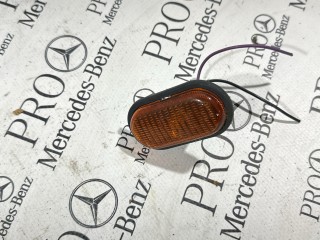 повторитель поворота на крыле Opel Vivaro A 2001-2006, 8200194580