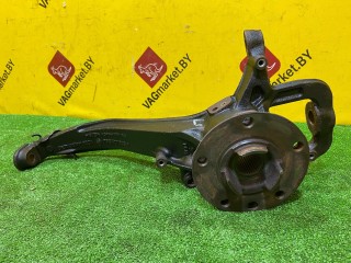 кулак поворотный левый Volkswagen Touareg 2 поколение 2010-2014, 7P6407245A