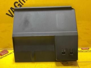 разъем AUX / USB, ориг. номер 5Q0035724, 5Q0035726E, Skoda Octavia 3 поколение 2013-2017