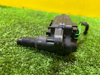 активатор замка крышки топливного бака, ориг. номер 8V0862159A, Audi Q3 Sportback F3 2019-2026