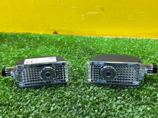 фонарь салона (плафон), ориг. номер 4G0052134D, 4G0052135D, Audi Q3 Sportback F3 2019-2026