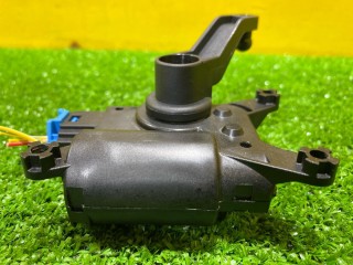 моторчик заслонки печки, ориг. номер 7L0907511AP, 7L0907511AR, Audi Q7 4L [рестайлинг] 2009-2015