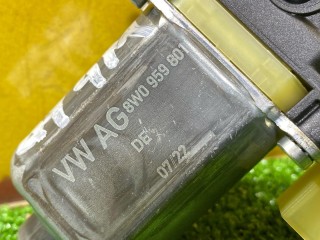 моторчик стеклоподъемника задний, ориг. номер 8W0959801, Audi R8 42 [рестайлинг] 2012-2015