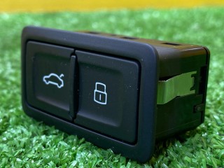 кнопка открытия багажника, ориг. номер 4G0959831D, Audi Q6 e-tron 2024-2026