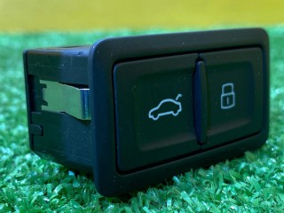 кнопка открытия багажника, ориг. номер 4G0959831D, Audi Q6 e-tron 2024-2026