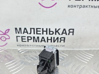 кнопка стеклоподъемника двери передней левой, ориг. номер A2049058102, Mercedes-Benz GLA X156 2013-2017