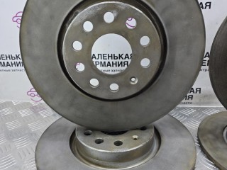 комплект тормозов (диски и суппорта), ориг. номер 1K0615301AA, 1K0615601AA, 5Q0615301F, 1K0615124M, 1K0615123M, 1K0615601, Volkswagen Golf GTi 6 поколение 2008-2012