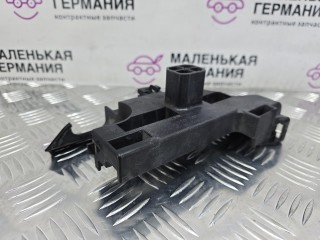кронштейн (крепление) радиатора правый нижний, ориг. номер 8632128, 17118632128, 1711228281, BMW 5 G30/G31 2016-2020
