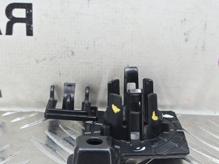 крепление парктроника, ориг. номер 8064724, BMW 5 G30/G31 2016-2020